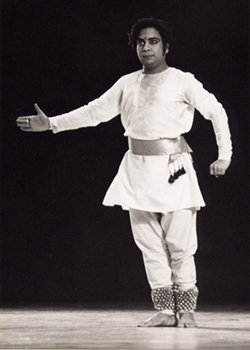 Birju Maharaj, Carnegie Hall, February 1974, photographer Thomas Haar